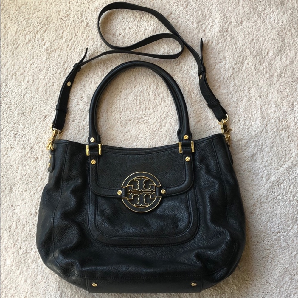 Extremely well kept Tory Burch Large Amanda Bag